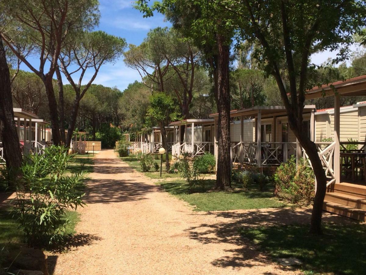 Camping I Melograni Marina Di Bibbona Extérieur photo
