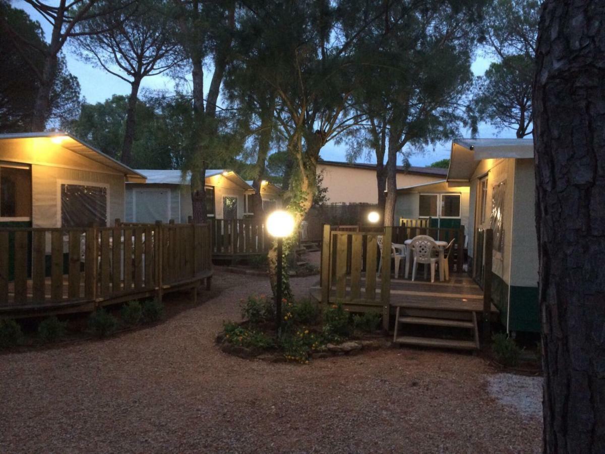 Camping I Melograni Marina Di Bibbona Extérieur photo
