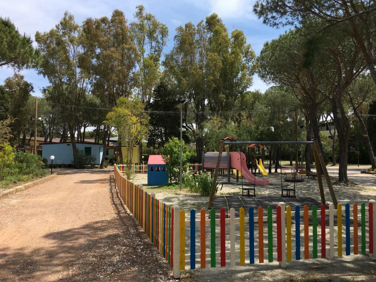 Camping I Melograni Marina Di Bibbona Extérieur photo