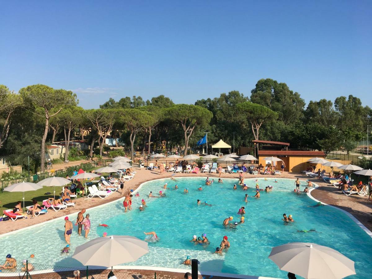 Camping I Melograni Marina Di Bibbona Extérieur photo