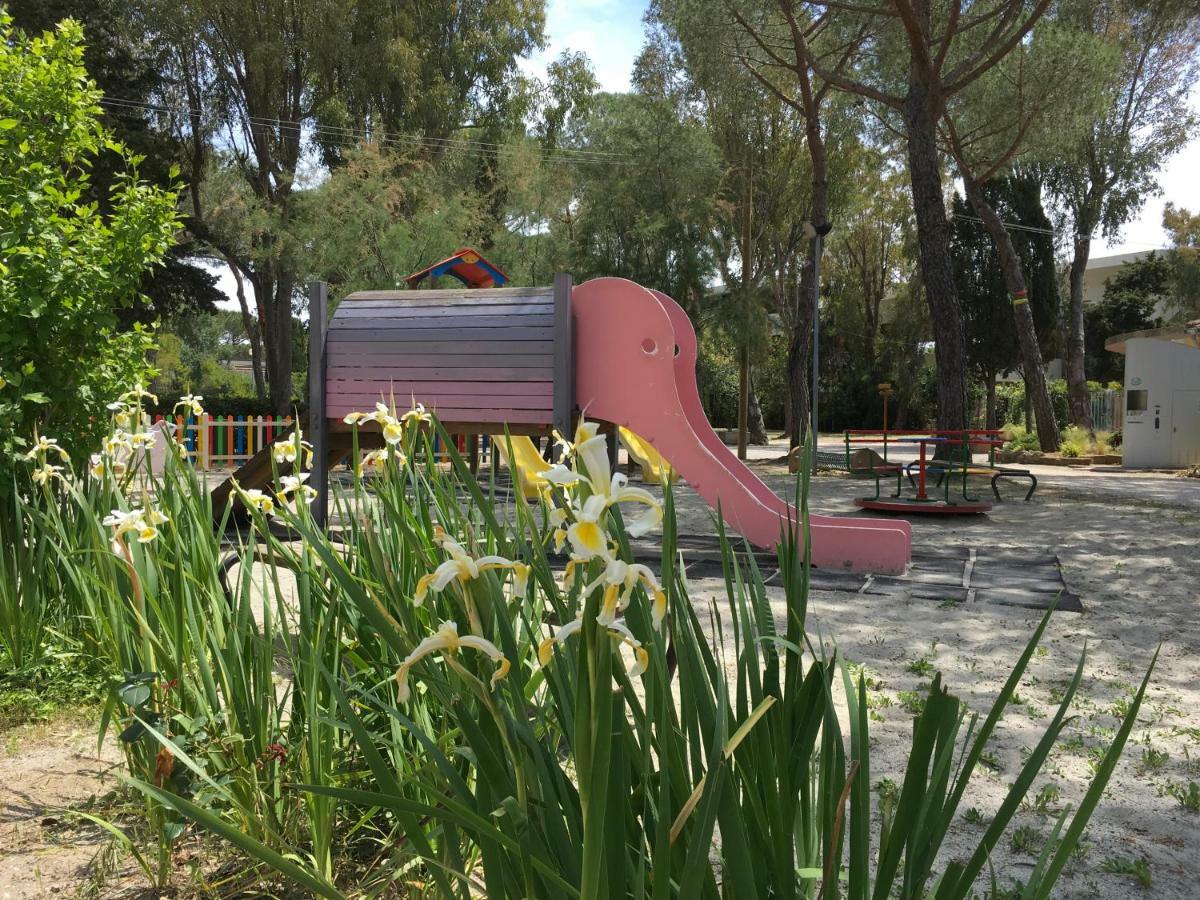 Camping I Melograni Marina Di Bibbona Extérieur photo